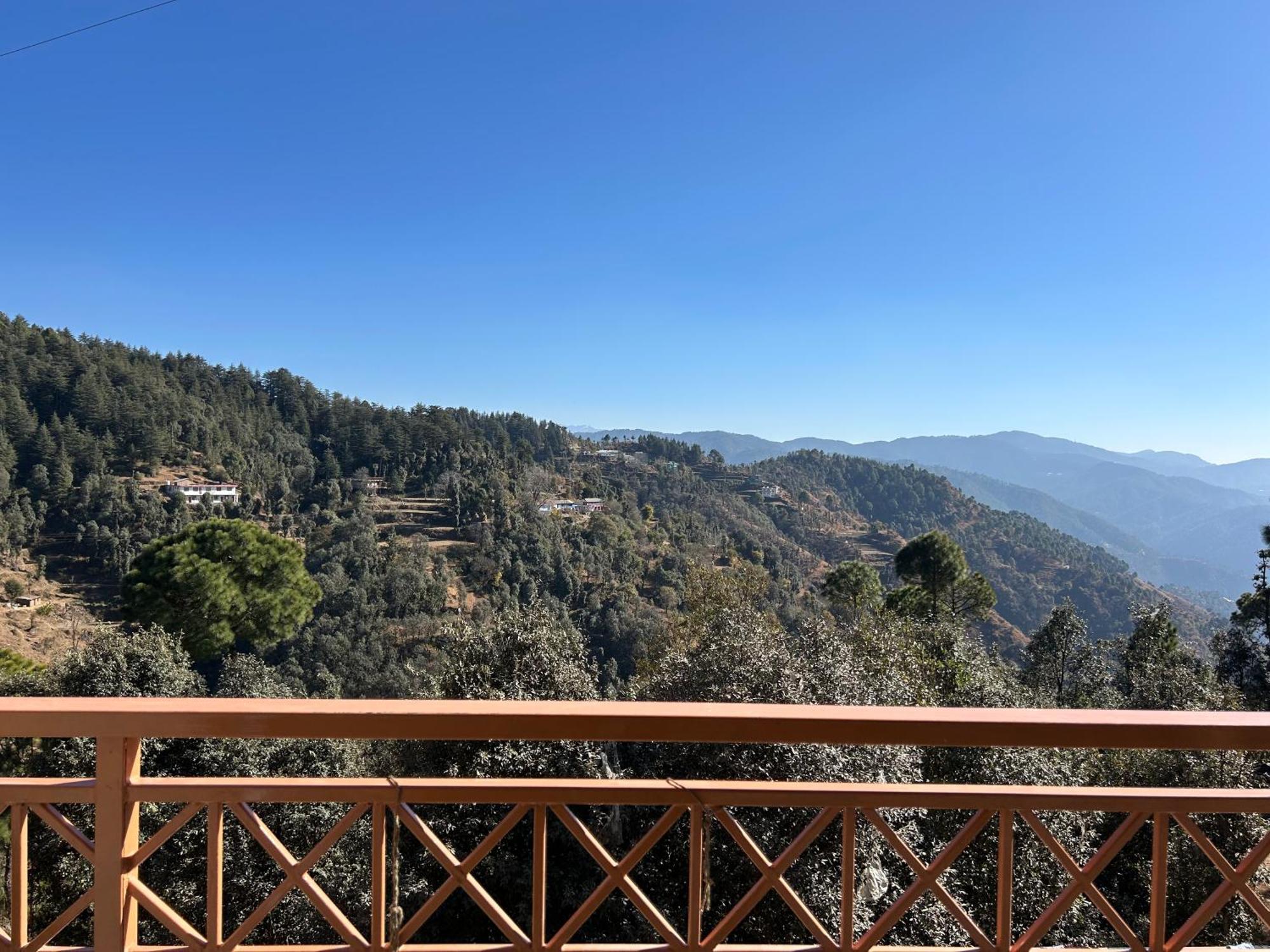 Shalom Hillcrest Inn Shimla Exteriör bild