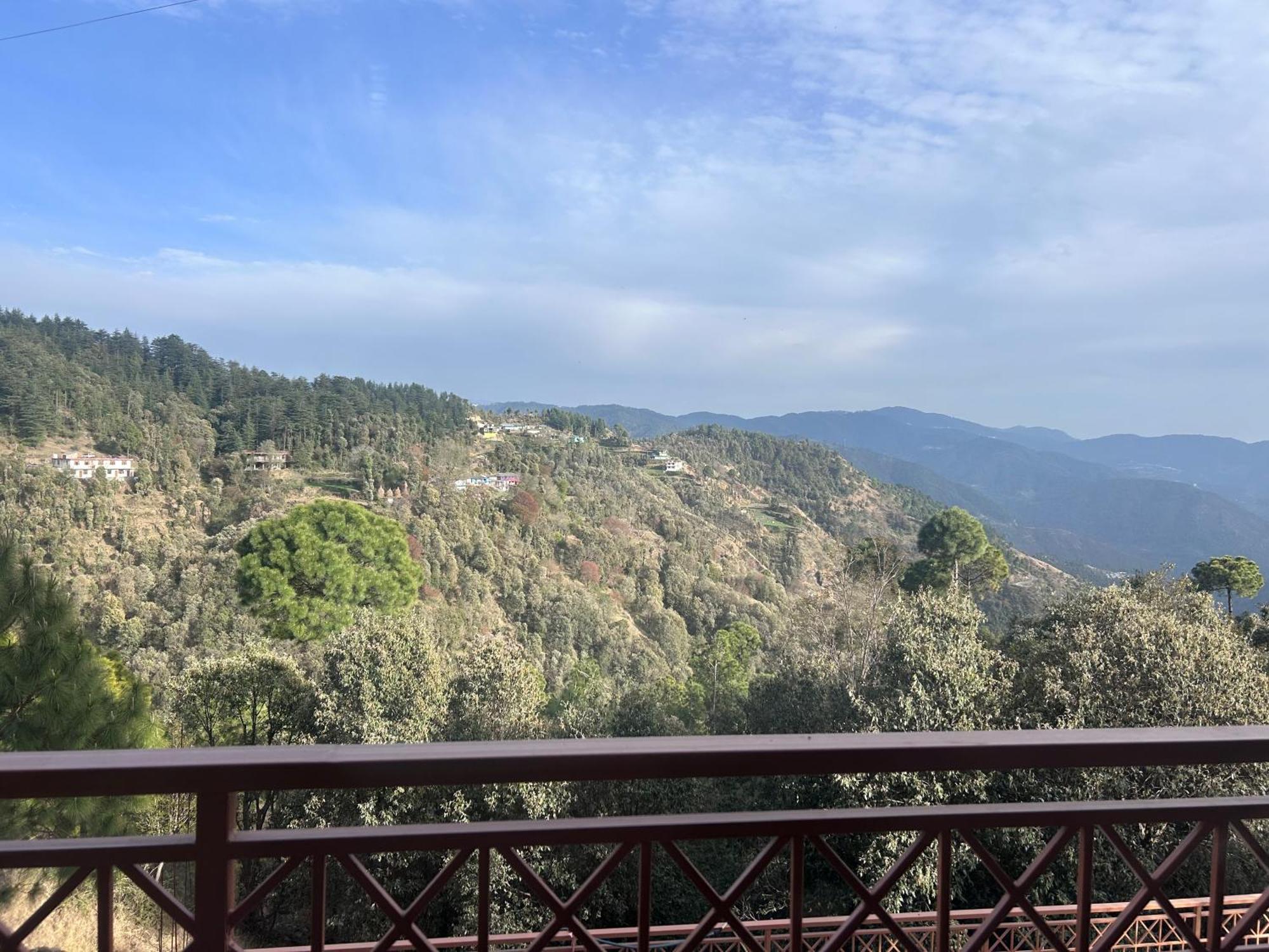 Shalom Hillcrest Inn Shimla Exteriör bild